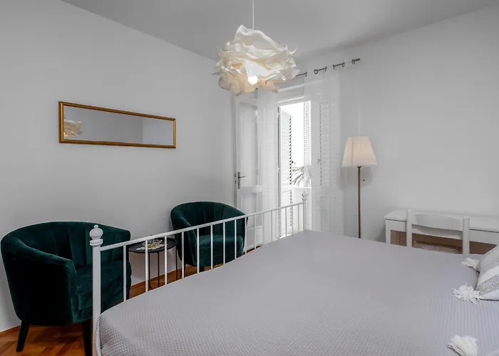 3 Bedroom Awesome In