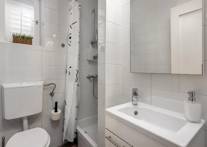 3 Bedroom Awesome In 度假居