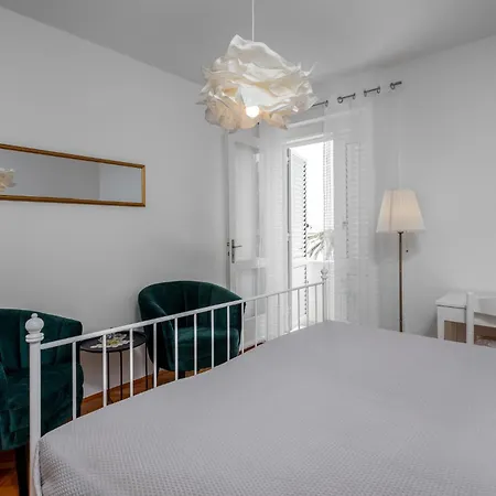 3 Bedroom Awesome In