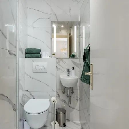 3 Bedroom Awesome In Prázdninový dům *