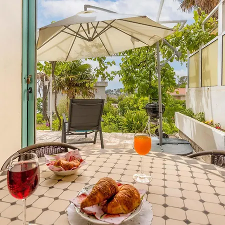 Holiday home Lovely In With House Sea View